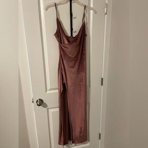 Lulu’s Debut Diva Mauve Velvet Maxi Dress